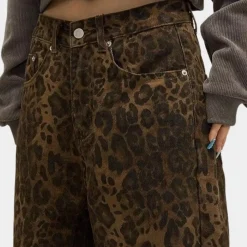 Broeken & Rokken Dames*Xenobia - Dames modieuze zomerjeans met print Luipaard